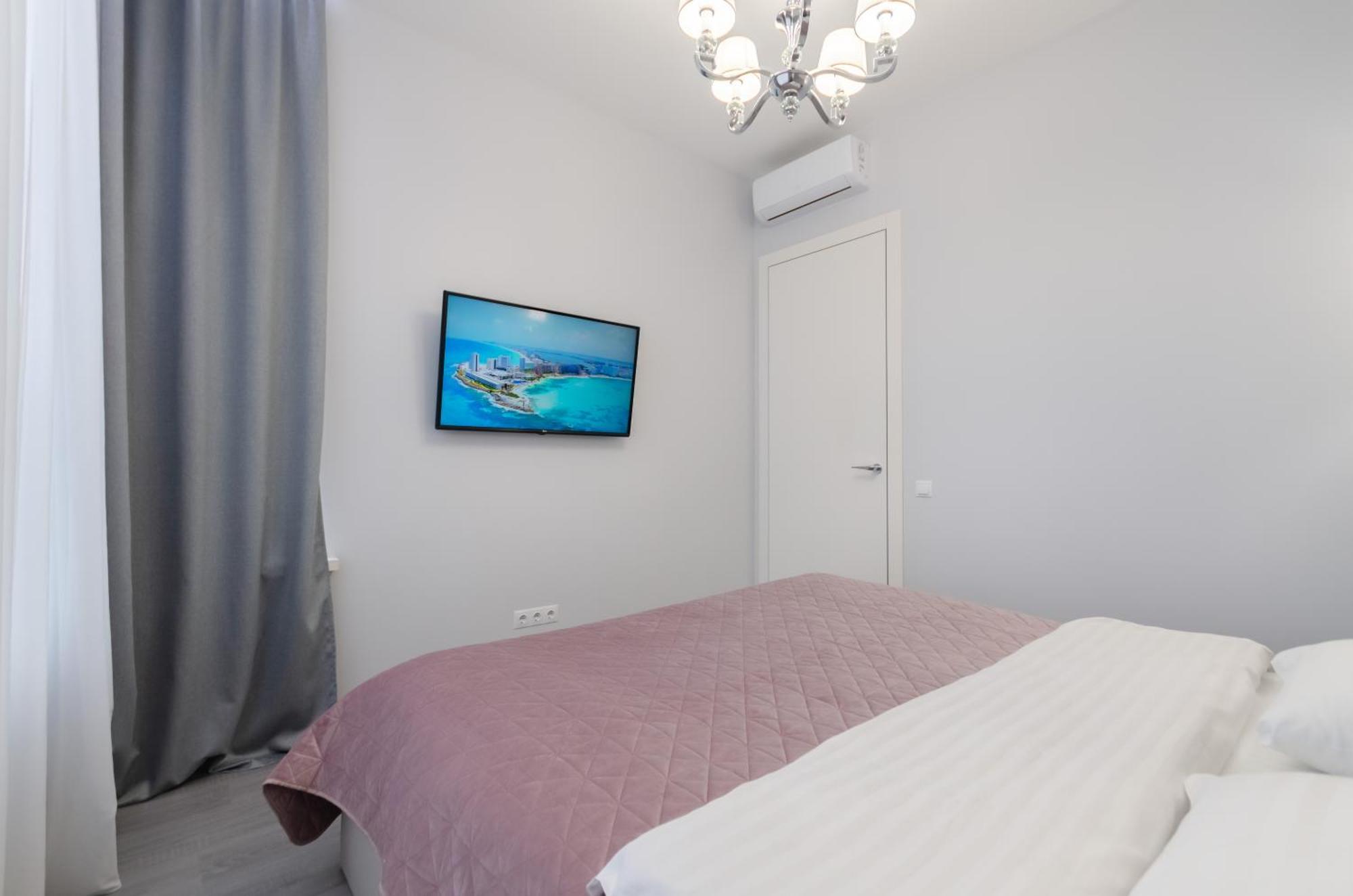 Petrovdom 408-467-471-277-377 In Central Park Cozy Apartments Kiev Ngoại thất bức ảnh